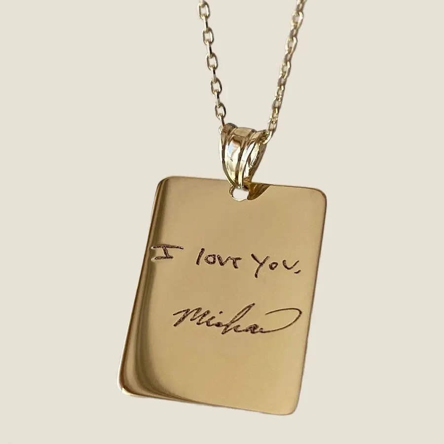 قلادة ذهبية مميزة من تصميمك 9 SG011